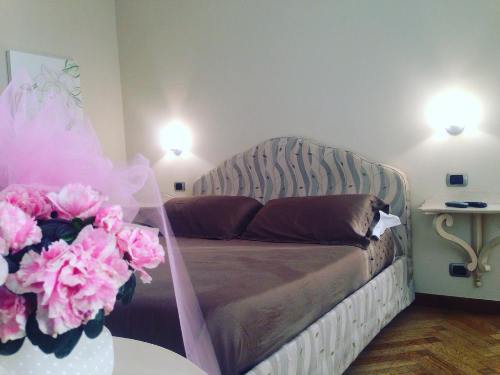 Hotel Langa In Cortemilia エクステリア 写真