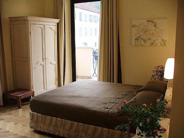 Hotel Langa In Cortemilia エクステリア 写真